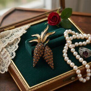 VINTAGE BSK Pinecone Brooch Pin | Autumn Amber Rhinestone Cluster | Signed Figur